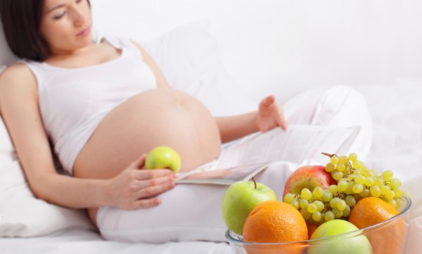 Pregnant Woman Healthy Eating Diet in Pregnancy
