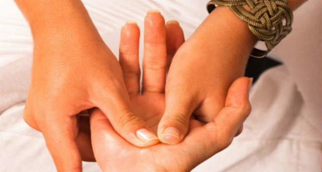 Reflexology Hand Massage Ball of the thumb cure acne